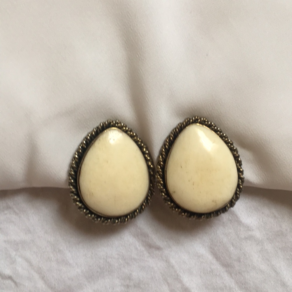 Tear Drop Clip On Earrings